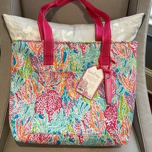 NWT lilly Pulitzer insulated cooler, featured in let’s cha cha